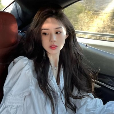 常驻MC脚踏两条船，导师当场黑脸，前后半年持续发酵